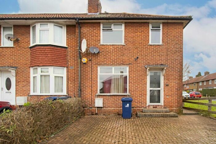 3 Bedroom Property To Rent In Stephenson Road, London, W7