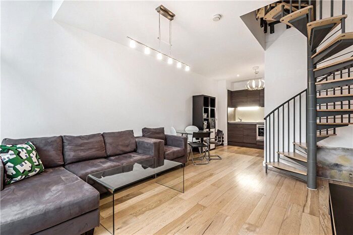 1 Bedroom Flat To Rent In Crampton Street, London, SE17