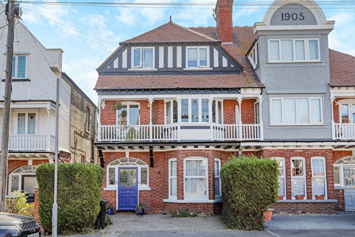 6 Bedroom Semi Detached House For Sale In Crawford Gardens, Margate, Kent, CT9
