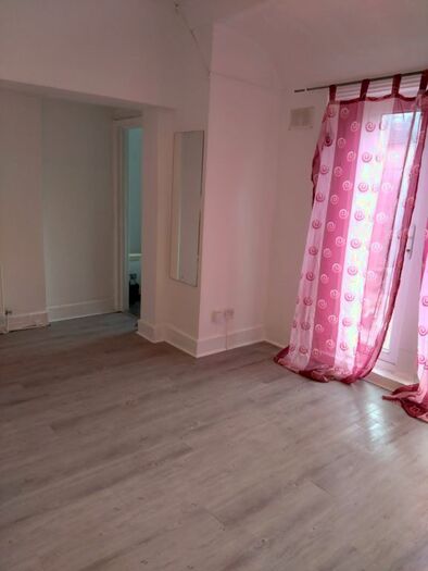 Studio To Rent In Waddon Road, Croydon, CR0