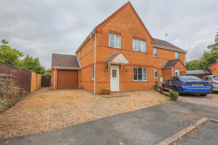 3 Bedroom Semi-Detached House For Sale In Edgefield, Weston, Spalding, PE12