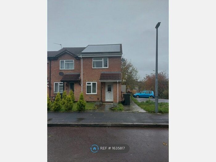 2 Bedroom End Of Terrace House To Rent In Basil Close, Swindon, SN2