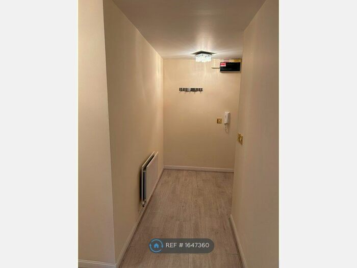 2 Bedroom Flat To Rent In Chichester Wharf, Erith, DA8