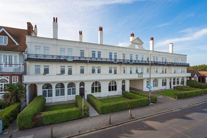 2 Bedroom Flat For Sale In Marine Parade, Whitstable, CT5