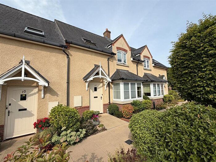 3 Bedroom Terraced House For Sale In The Gardens, Chippenham, SN14