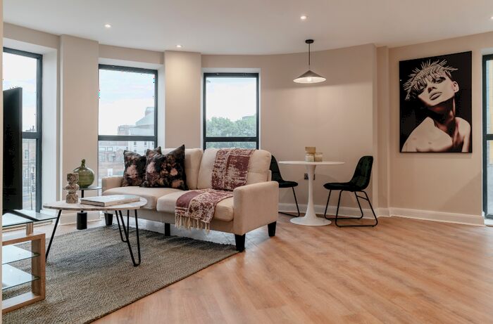 1 Bedroom Apartment To Rent In North Street, Leeds, West Yorkshire, LS2