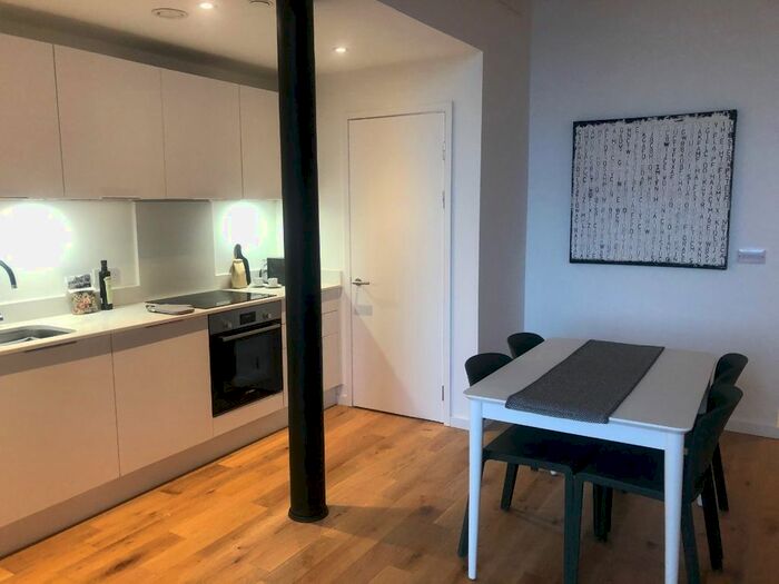 2 Bedroom Flat To Rent In Elisabeth Gardens, Stockport SK5