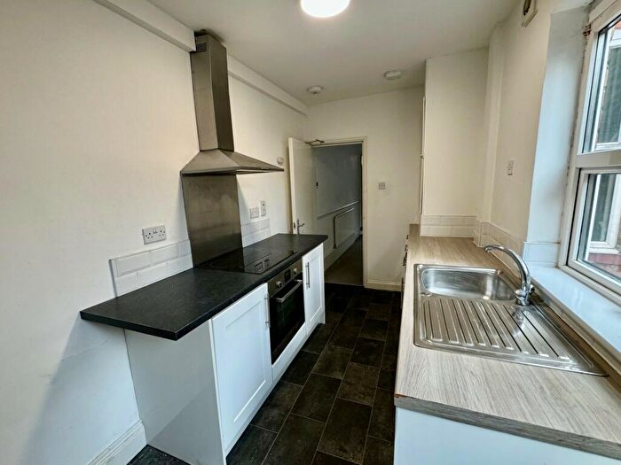 5 Bedroom House To Rent In Hobson Road, Selly Park, B29