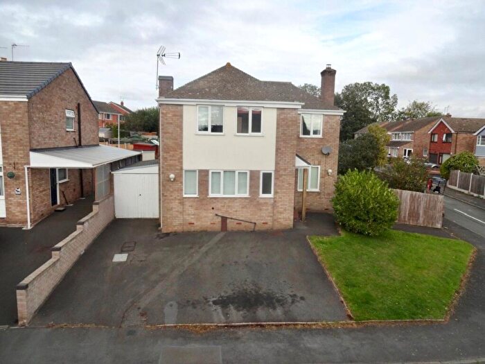 4 Bedroom Detached House For Sale In Furlongs Road, Cleobury Mortimer, Kidderminster, Shropshire, DY14