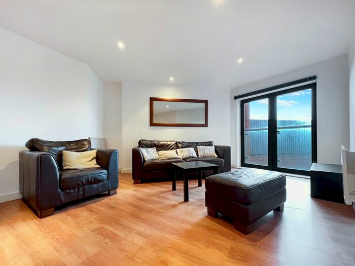 2 Bedroom Flat To Rent In Aruba, Gotts Road, Leeds City Centre, LS12