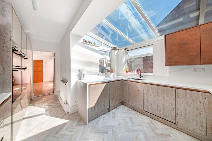 5 Bedroom Terraced House To Rent In Nevins Road, Dewsbury, West Yorkshire, WF13
