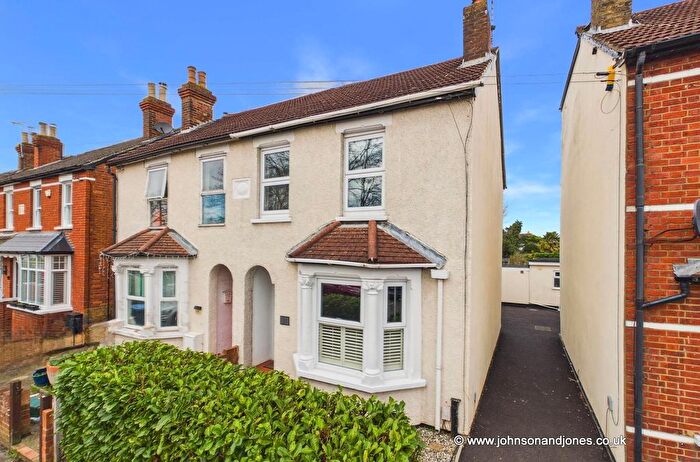 3 Bedroom Semi Detached House For Sale In Stepgates, Chertsey, KT16