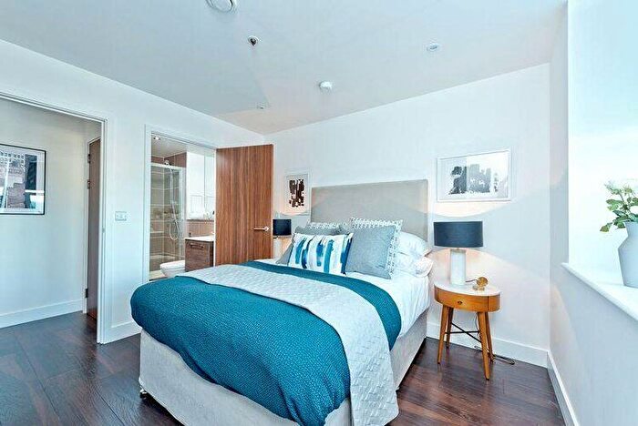 2 Bedroom Flat To Rent In Christchurch Road, London, SW19