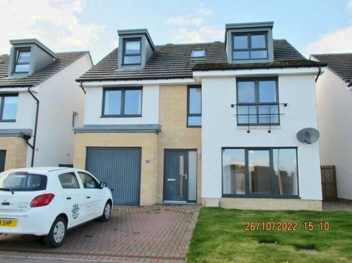 5 Bedroom Detached House To Rent In Dunvegan Place, Inverness, IV3