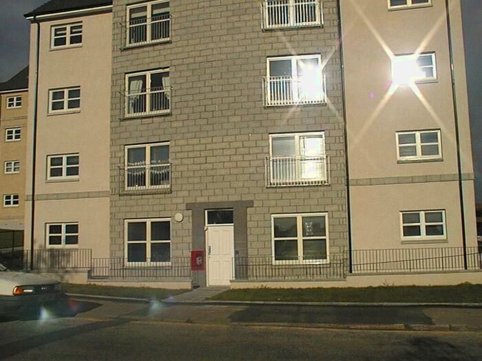 2 Bedroom Flat To Rent In Affleck Street, Aberdeen, AB11