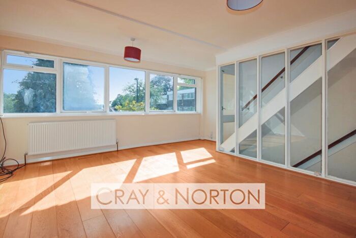 4 Bedroom Town House To Rent In Chichele Gardens, Park Hill, CR0