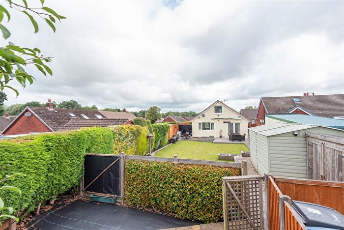 4 Bedroom Detached Bungalow For Sale In Kirkham Close, Leyland, PR25