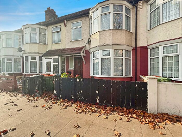 3 Bedroom Terraced House To Rent In Dersingham Avenue, London, E12