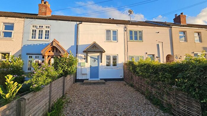 2 Bedroom Terraced House For Sale In Main Road, Barnstone, NG13