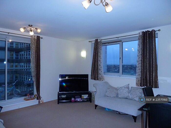 2 Bedroom Flat To Rent In City View, Ilford, IG1