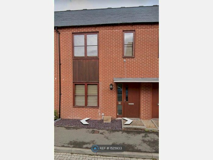 2 Bedroom Terraced House To Rent In Park Prewett Road, Basingstoke, RG24