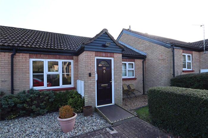 2 Bedroom Bungalow For Sale In Germander Place, Conniburrow, Milton Keynes, Buckinghamshire, MK14