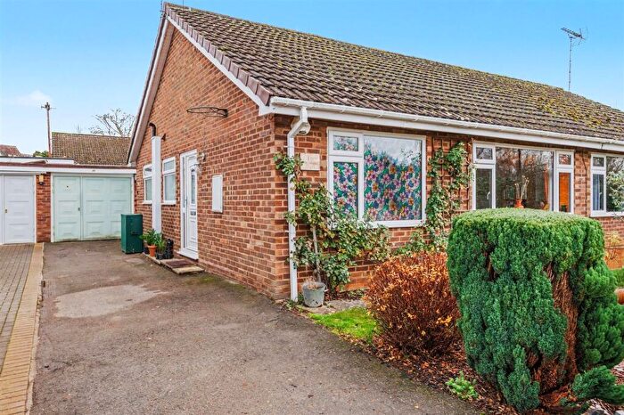 2 Bedroom Semi-Detached Bungalow For Sale In Orchard Close, Lower Brailes, OX15