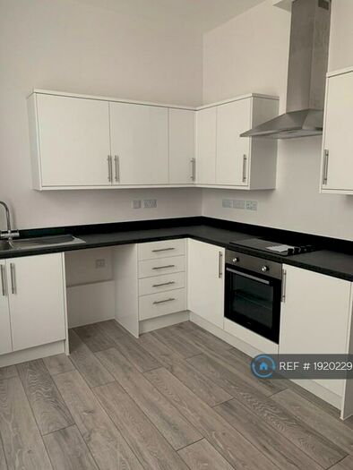 2 Bedroom Flat To Rent In Trinity Court, Folkestone, CT20