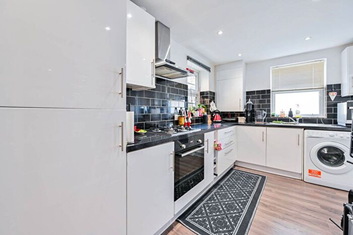 1 Bedroom Terraced House For Sale In Dunton Road, Bermondsey, London, SE1
