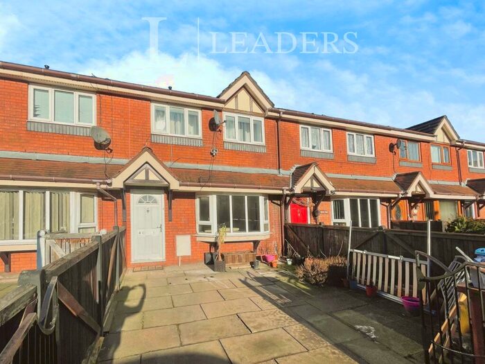 4 Bedroom Town House To Rent In Cass Avenue, Salford, M5