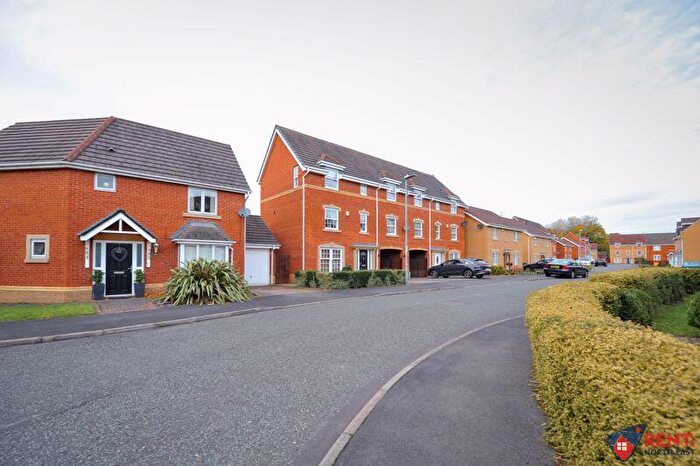 4 Bedroom Semi Detached House To Rent In Broadmeadows Close, Newcastle Upon Tyne, NE16