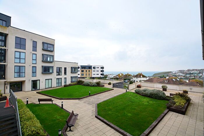 2 Bedroom Flat To Rent In Suez Way, Saltdean, BN2