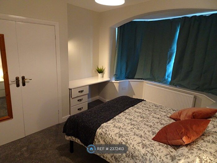 1 Bedroom Flat To Rent In Richmond Grove, Manchester, M13