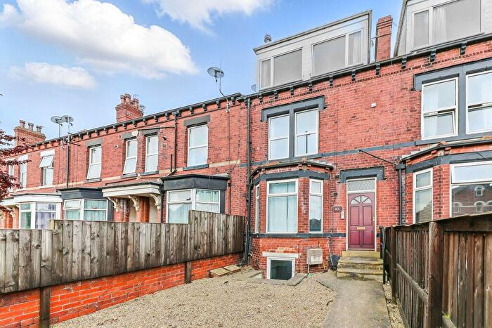 1 Bedroom Flat To Rent In Austhorpe Road, Leeds, LS15