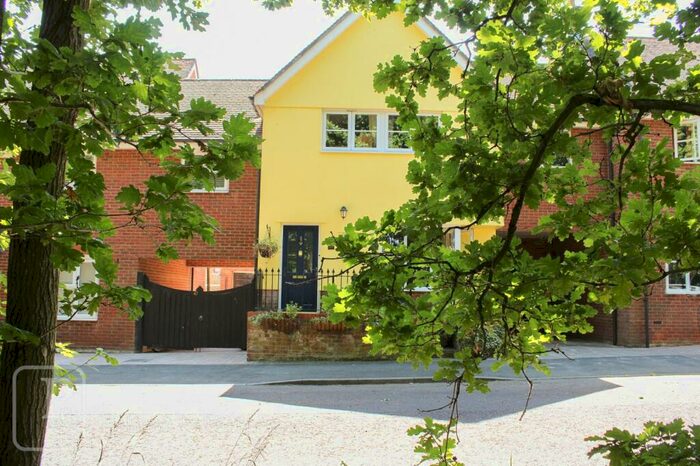 3 Bedroom Link Detached House To Rent In Southgate Crescent, Tiptree, Colchester, Essex, CO5