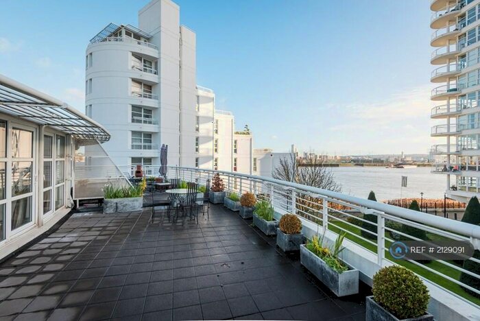 3 Bedroom Penthouse To Rent In Manchester Road, London, E14