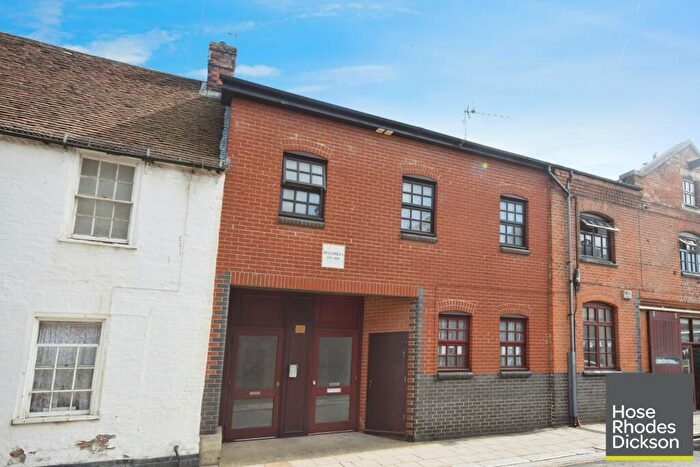 1 Bedroom Apartment To Rent In Lugley Street, Newport, PO30