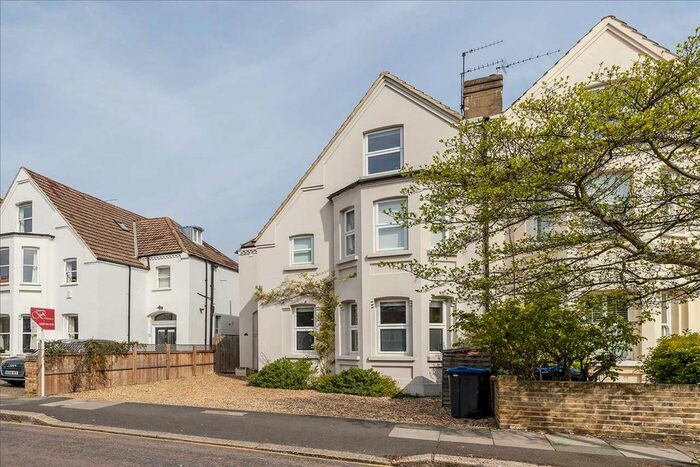 5 Bedroom Semi-Detached House To Rent In South Park Road, Wimbledon, Wimbledon, SW19