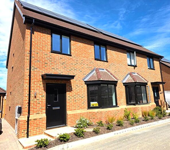 3 Bedroom Property To Rent In Grasslands, Abbey Way, Willesborough, TN24