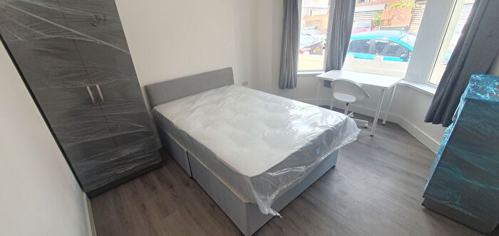 5 Bedroom Property To Rent In Strathnairn Street, Roath, Cardiff, CF24