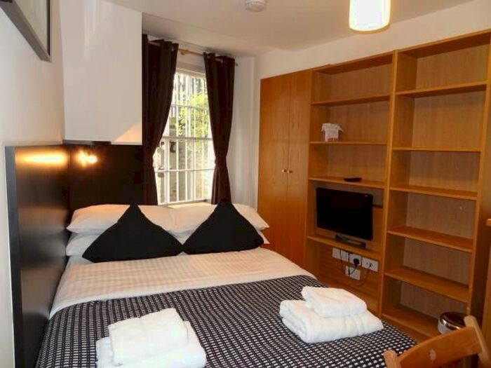 Studio To Rent In Cartwright Gardens, Bloomsbury, London, WC1H