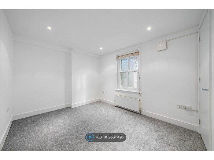 2 Bedroom Terraced House To Rent In Old Dairy Mews, London, SW4