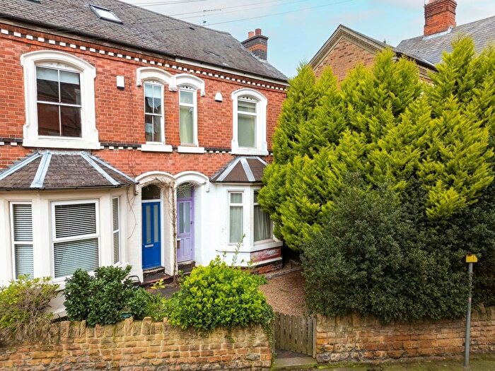 3 Bedroom Semi Detached House For Sale In Beech Avenue, New Basford, Nottingham, NG7