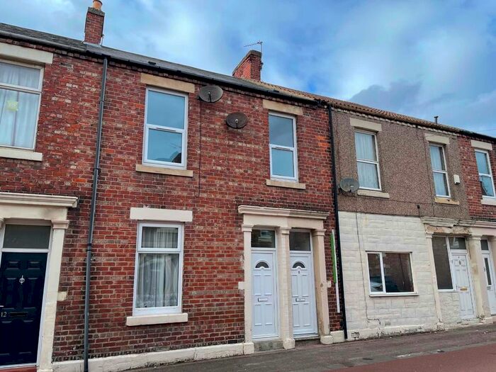 2 Bedroom Flat To Rent In Cardonnel Street, North Shields, NE29