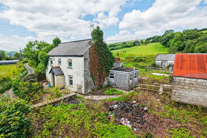 4 Bedroom Farm House For Sale In Capel Bach Farm Llangynwyd, Maesteg, Bridgend County Borough, CF34