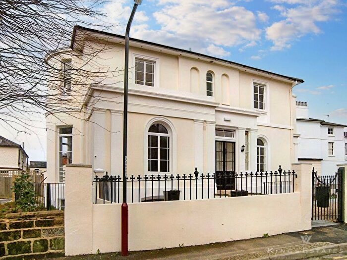 1 Bedroom Flat To Rent In Clarence Road, Clarence House, TN1