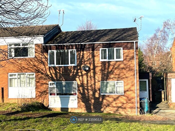 2 Bedroom Flat To Rent In Lime Grove, Chapeltown, Sheffield, S35