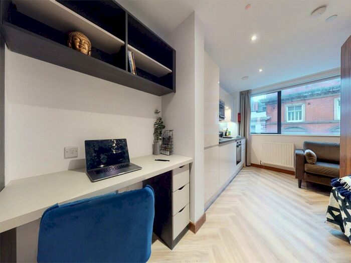 Apartment To Rent In Apt, Live Oasis Deansgate #, M2