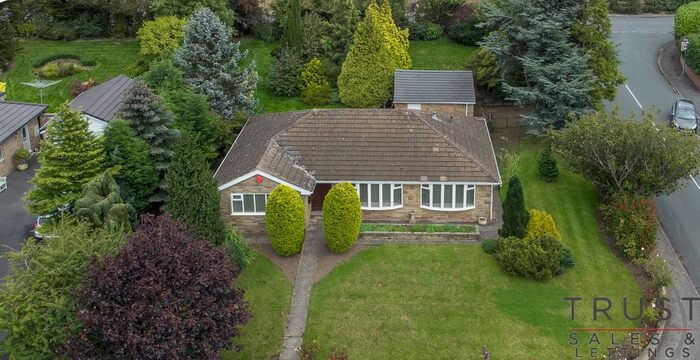 3 Bedroom Bungalow To Rent In Woodlands Road, Birstall, Batley, WF17