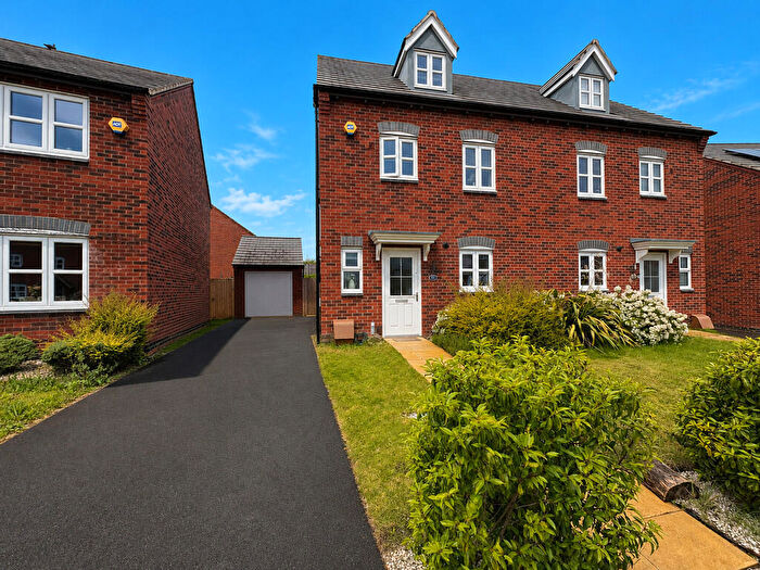 4 Bedroom Semi-Detached House For Sale In Eagle Drive, Chellaston, Derby, DE73